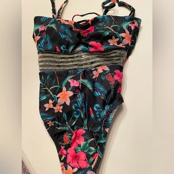 🧡🖤🤎FIRM NEW Venus swimsuit. - Picture 1 of 6